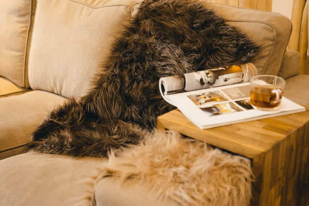 Snugg Natural Collections ruskea keinotalja, lammas