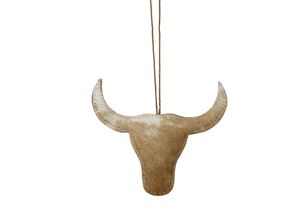 Bull head koriste lehmäntaljasta, maanläheinen joulukoriste kuuseen tai kotiin.