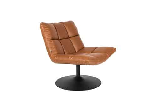 Konjakinvärinen Lounge Chair Bar pyörivä nojatuoli, matalalla selkänojalla, valmistettu kierrätystiikistä.